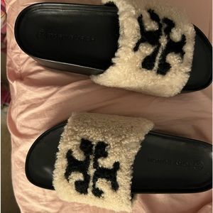 New with box Tory Burch platform shearling